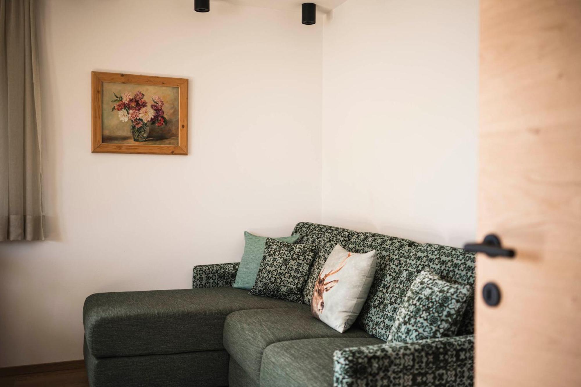 Pension Haus Tirol لايون المظهر الخارجي الصورة