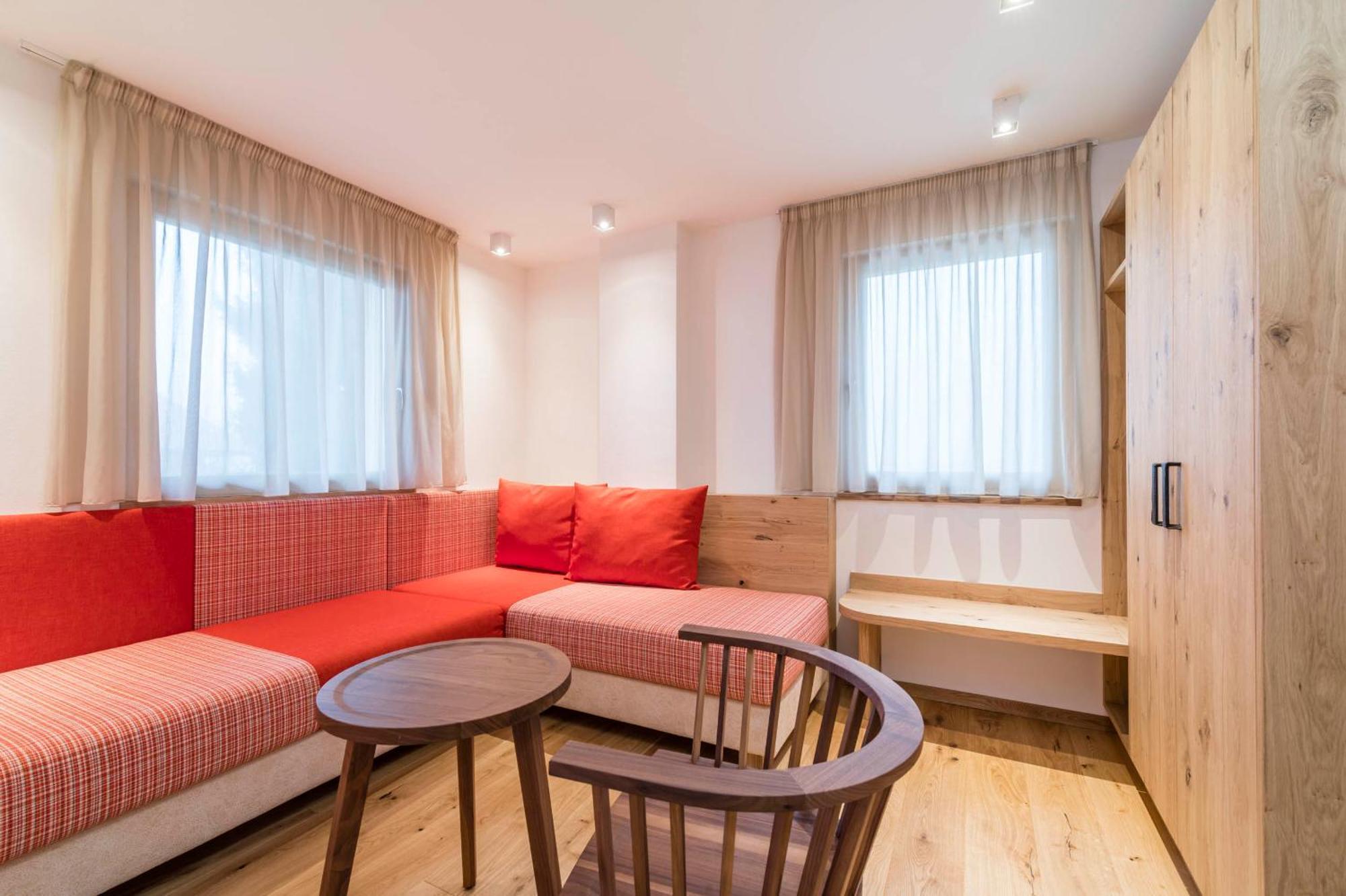 Pension Haus Tirol لايون المظهر الخارجي الصورة